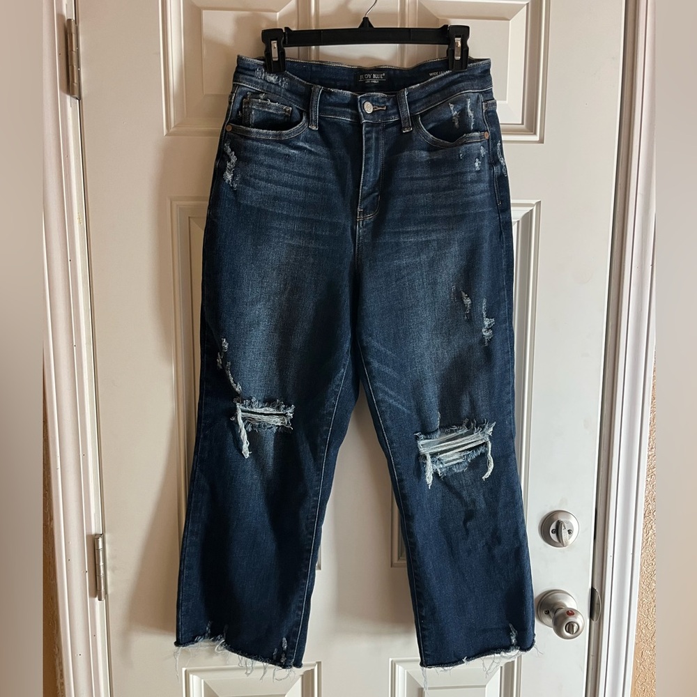 Judy Blue Wide Leg Denim Distressed Capris.  Size 9.